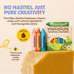 Honeysticks detalle de textura de cera de abeja resaltando acabado natural y suave