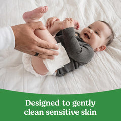 HUGGIES textura de toallita cercana mostrando suavidad y resistencia