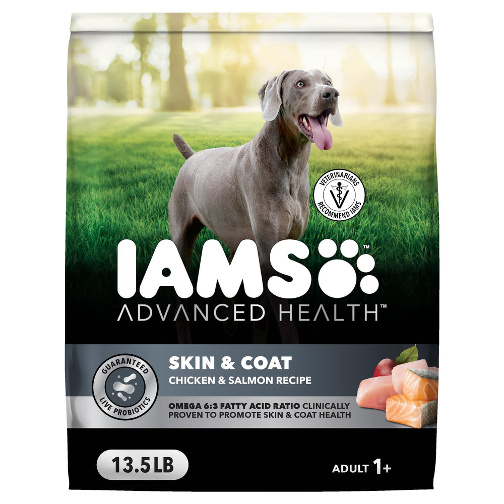 IAMS frente del paquete pollo y salmón mostrando la marca y beneficios visibles