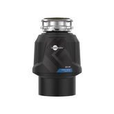 InSinkErator vista frontal negro con ahorro de espacio y acceso fácil