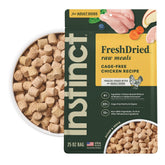 Instinct empaque FreshDried frente mostrando diseño y conveniencia