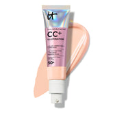 IT Cosmetics envase frontal del CC+ Cream Illumination Fair Light mostrando diseño y beneficio de cobertura