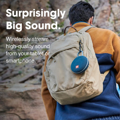 JBL Clip 3 detalle del tejido resistente que protege en exteriores