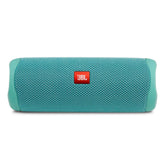 JBL Flip 5 vista frontal mostrando diseño y potencia