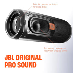 JBL Flip 5 detalle de tejido resistente y protección