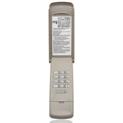 JUSTHILLUP teclado frontal mostrando botones y carcasa resistente