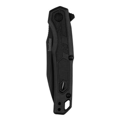 Kershaw Appa en mano para comparar tamaño, compacto y ligero