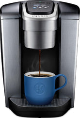Keurig K-Elite frente metálico elegante y compacto que aporta estilo