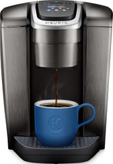 Keurig K-Elite vista frontal elegante con acabado cepillado y ventaja estética