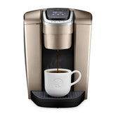 Keurig K-Elite vista frontal acabado cepillado elegante y beneficios estéticos