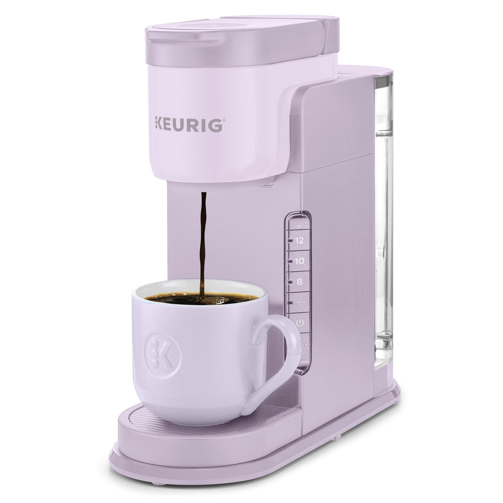 Keurig K-Express frontal en lavanda mostrando diseño compacto y elegante