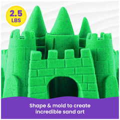 Kinetic Sand manos moldeando figuras verdes para estimular creatividad y motricidad fina