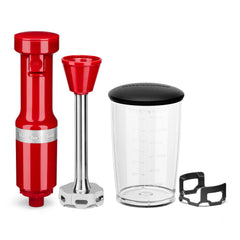 KitchenAid en uso dentro de una olla con pan guard, protege los utensilios