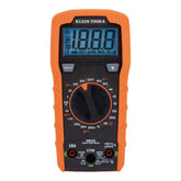 Klein Tools MM325 vista frontal con pantalla y selector, lectura rápida
