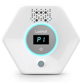 Ladnut vista frontal enchufada mostrando diseño compacto y frescura inmediata
