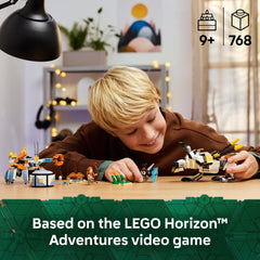LEGO primer plano de la minifigura Aloy con arco y mejora