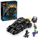 LEGO Batmobile Tumbler frontal mostrando diseño detallado y atractivo para exhibir