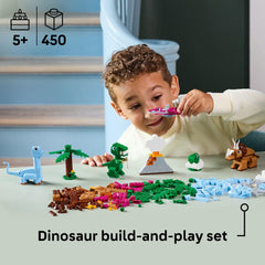 LEGO Classic T. rex construido en primer plano, muestra detalle y función expresiva