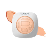 L'Oreal Paris frontal del compacto mostrando diseño práctico y cobertura