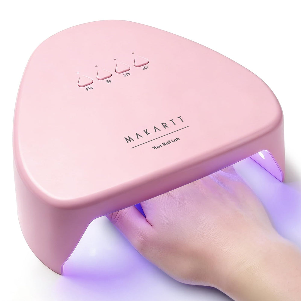 Makartt lámpara frontal compacta mostrando diseño y tamaño portátil