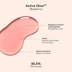 Manucurist Active Glow brocha aplicando producto para aplicación precisa