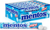 Mentos empaque frontal mostrando rollos y marca, práctico para llevar