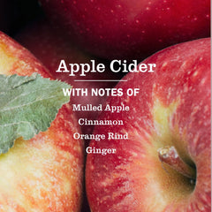 Mrs. MEYER'S detalle de etiqueta con aroma Apple Cider y notas naturales