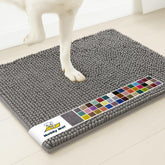 Muddy Mat felpudo frontal gris mostrando diseño y tamaño, mantiene suelos limpios