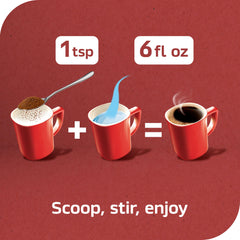 NESCAFÉ taza humeante con café oscuro ofreciendo sabor intenso