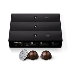 Detalle de cápsula Nespresso Intenso en metal, resaltando cierre hermético para aroma