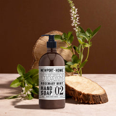 Home & Body Company manos lavándose con espuma que suaviza piel