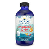 Nordic Naturals botella frente del envase mostrando sabor fresa y beneficio apetecible