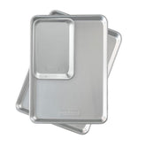 Nordic Ware vista frontal del half sheet, resistencia y cocción pareja
