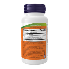 NOW Foods cápsula vegetal en mano para apreciar tamaño y facilidad de ingestión