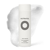 Nutrafol envase frontal Root Purifier mostrando diseño y tamaño, favorece limpieza suave