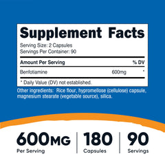 Nutricost cápsula de Benfotiamine primer plano textura y tamaño visible
