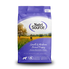 NutriSource frente del empaque 12 lb mostrando la fórmula para cachorros y beneficios