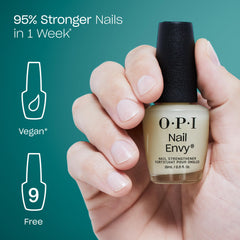 OPI Nail Envy detalle de textura viscosa que muestra cobertura protectora