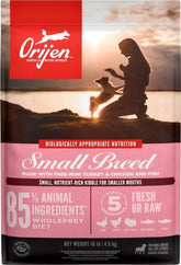 ORIJEN empaque frontal Small Breed mostrando valor proteico y tamaño