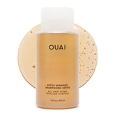 OUAI frasco frontal mostrando diseño y claridad para limpieza profunda