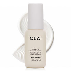 OUAI envase frontal tamaño viaje mostrando diseño y uso práctico