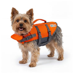 Outward Hound vista frontal del chaleco salvavidas mostrando ajuste seguro