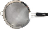 OXO colador 8" vista frontal sobre olla, estabilidad y drenaje seguro