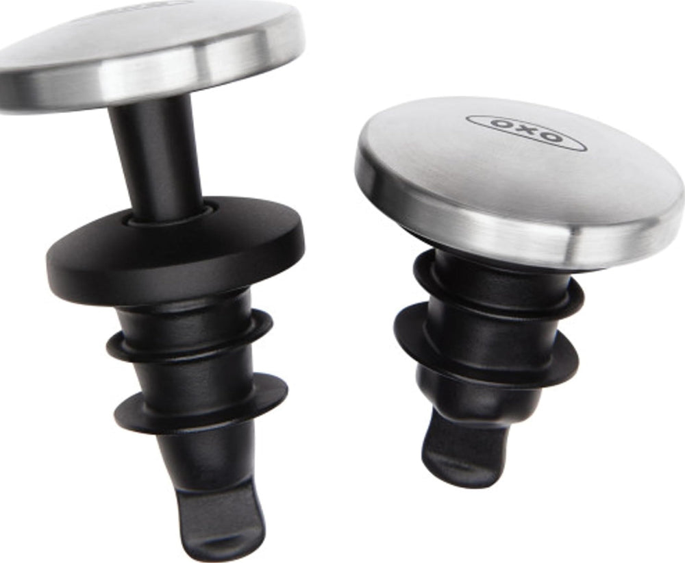 OXO SteeL tapón frente pack mostrando diseño y utilidad