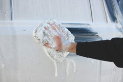 P & S PROFESSIONAL DETAIL PRODUCTS producto aplicado con foam cannon para cobertura uniforme