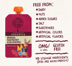 Peter Rabbit Organics bolsita en mano para comparar tamaño y controlar porciones