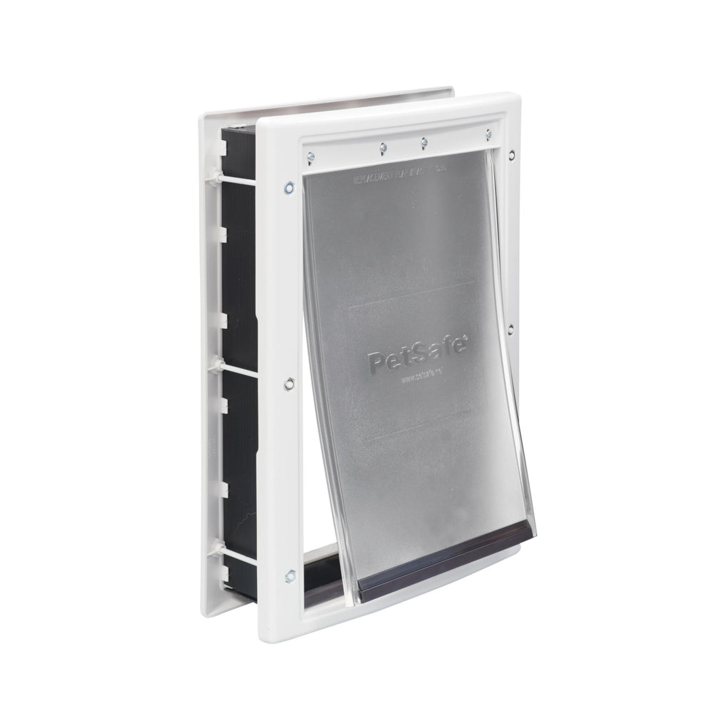 PetSafe puerta frontal en empaque mostrando tamaño y diseño, facilita autonomía