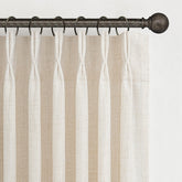 PleatedDrapes panel frontal crema birch mostrando caída elegante