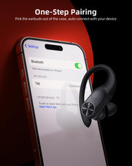 PocBuds auriculares en uso durante carrera demostrando su resistencia IPX7