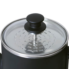 Presto cordless pot lifted from base demonstrating tangle-free serving and convenience benefit